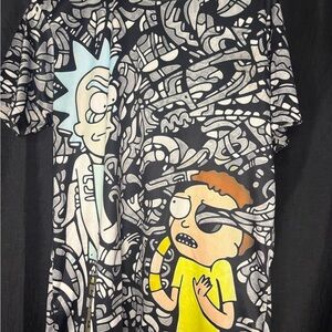 Amazon Black and Yellow Graphic Tee